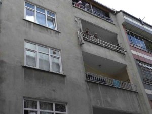 Sultangazi’de Yabancı Uyruklu Kadın Evinde Ölü Bulundu