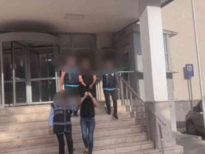 Kız Arkadaş Bahanesiyle İş Yerini Yağmayalan Şahıslar Yakalandı