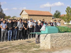 Karaman’da Köpeğin Saldırısı Sonucu Ölene Kadın Toprağa Verildi