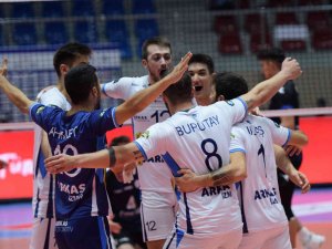 Axa Sigorta Efeler Ligi: Arkas Spor: 3 - Tokat Belediye Plevne: 0