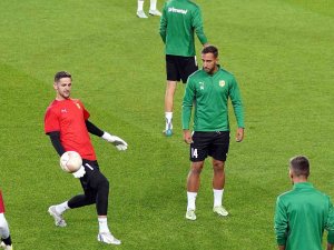 Aek Larnaca, Fenerbahçe Maçı Hazırlıklarını Tamamladı