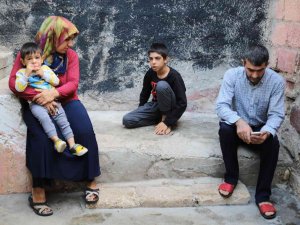 Çaresiz Anne-baba Otizmli Çocuklarının Eğitimi İçin Destek İstiyor