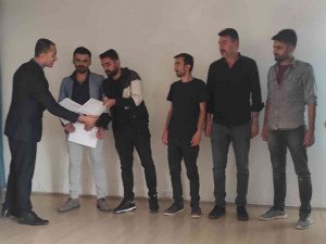 Güroymak’ta Öğretmenlere Başarı Belgesi Verildi