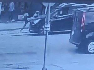 Yaya Geçidini Kullanan Kadına Cip Çarptı