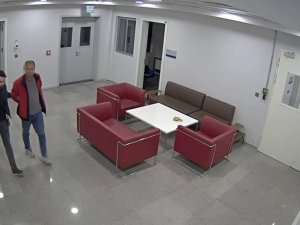 Fetö Üyesi Eski Doktor Havalimanında Yolcu Beklerken Yakalandı