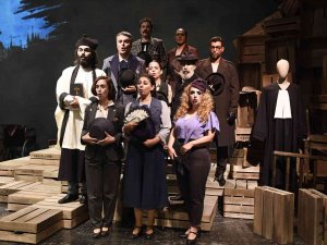 "Arturo Ui’nin Önlenebilir Yükselişi" 8 Ekim’de Sahnede
