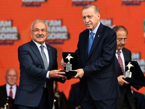 Cumhurbaşkanı Erdoğan’dan Başkan Güler’e ‘Gençlik Ödülü’