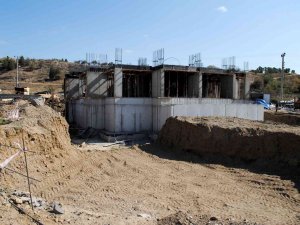 Sarıcakaya’da Toki̇ Binaları Yükseliyor