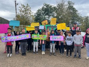 Jandarmadan Öğrencilere Hayvan Hakları Eğitimi