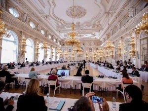 Avrupa Siyasi Topluluğu Zirvesi Başladı