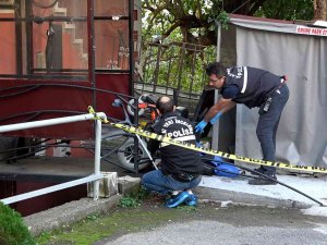 Engelli Sandalyesi İle Asansörden Düşen Yaşlı Adam Hayatını Kaybetti