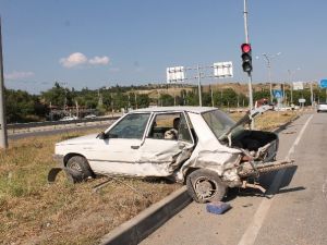 Kırmızı Işıkta Zincirleme Kaza
