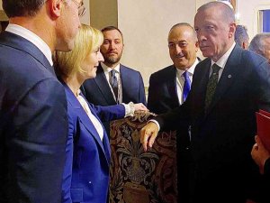 Cumhurbaşkanı Erdoğan, İ̇ngiltere Başbakanı Truss Ve Hollanda Başbakanı Rutte İle Sohbet Etti