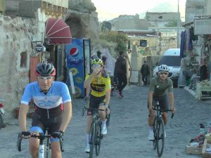 Bisikletseverler Kapadokya’da Pedal Çevirdiler