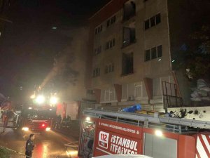Güngören’de 4 Katlı İş Yerinde Korkutan Yangın