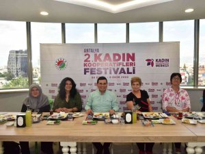 Tütüncü, Kadın Kooperatifleri İle Bir Araya Geldi