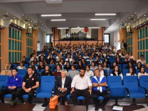 Amatör Sporun Öğrencilerin Gelişimindeki Rolü Dostek’te Konuşuldu