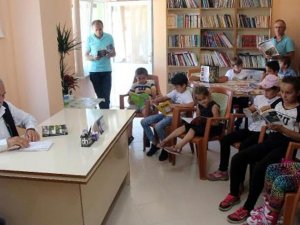 Köyüne Dönen Gurbetçi; Çocuklara Kitap Sevgisini Aşılıyor
