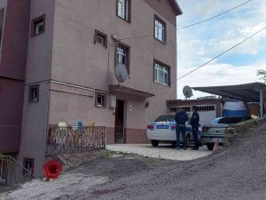Komşular Arası Tartışma Baltalı Kavgaya Dönüştü: 4 Yaralı