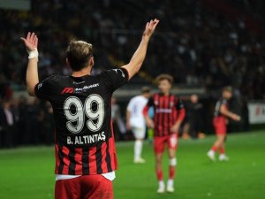 24erzincanspor’un Seyirci Sayısı Birçok Süper Lig Takımını Geride Bıraktı