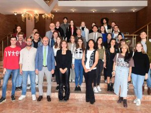 Rektör Erdal, Erasmus Öğrencileriyle Oryantasyon Programında Bir Araya Geldi