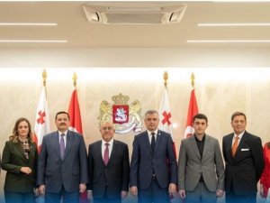 Türkiye İle Gürcistan Yeni Zırhlı Personel Araçları İçin Anlaştı