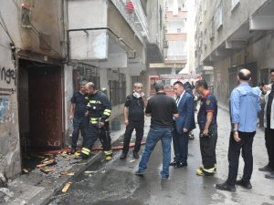 Binada Yangın Çıktı, Başkan Beyoğlu Ev Sakinlerini Yalnız Bırakmadı