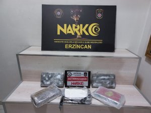 Erzincan’da Termoking İçerisinde 5 Kilo 454 Gram Metamfetamin Ele Geçirildi