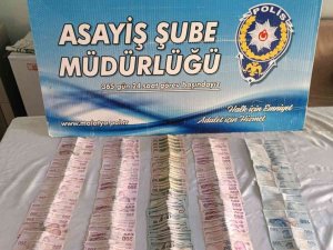 Çaldıkları Parayı Harcayamadan Yakalandılar