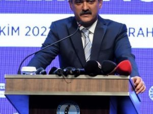 Bakan Özer Uzman Ve Başöğretmen Sınavına Başvuranların Sayısını Açıkladı