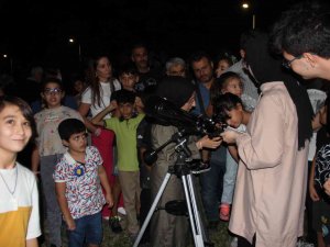 Astronomi Meraklısı Öğrenciler Ay, Satürn Ve Jüpiter’i Gözlemledi