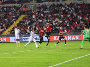 Spor Toto Süper Lig: Gaziantep Fk: 1 - Adana Demirspor: 1 (Maç Sonucu)