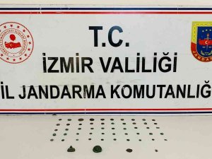 İ̇zmir’de 54 Adet Tarihi Eser Ele Geçirildi