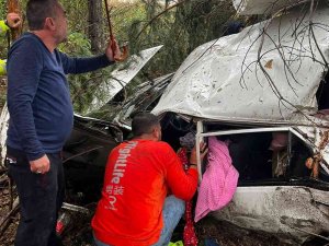 Bolu’da Kontrolden Çıkan Otomobil Ormana Uçtu: 4 Yaralı