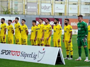 Spor Toto Süper Lig: İ̇stanbulspor: 0 - Mke Ankaragücü: 1 (Maç Devam Ediyor)