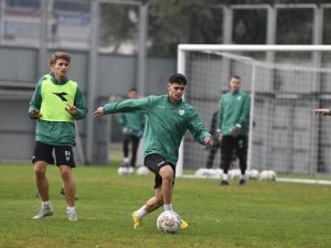 Tarsus İ̇dman Yurdu Maçı Hazırlıklarını Tamamlayan Bursaspor Tesislerde Kampa Girdi