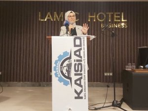 Lütfü Türkkan’la Aynı Fotoğraf Karesine Girmeyi Reddeden Ak Parti’li Katırcıoğlu’ndan Açıklama