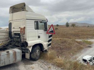 Ölüm Mezarlık Yolunda Yakaladı