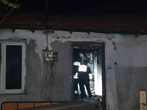 Müstakil Evde Çıkan Yangın Korkuttu