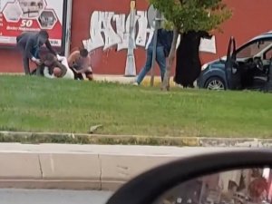 Ümraniye’de Yol Verme Kavgası: Sürücüler Ve Kadınlar Birbirine Girdi