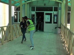 Blokları Karıştırdı, Geç Kalınca Sınav Giriş Belgesini Buruşturup Attı