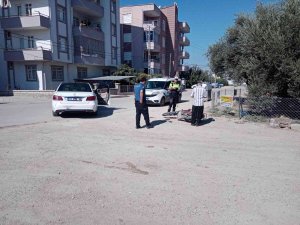 Otomobile Çarpan Motosikletin Sürücüsü Yaralandı