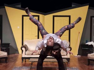 ‘Darısı Başımıza’ Kbt Sahnesinde