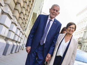 Avusturya’da Halk Cumhurbaşkanlığı Seçimi İçin Sandık Başında