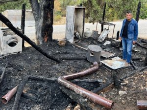 Sobadan Çıkan Kıvılcımlar Baraka Evi Kül Etti