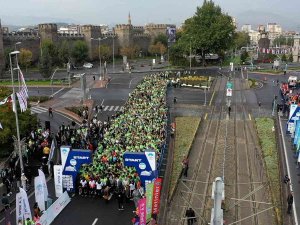 Uluslararası Kayseri Yarı Maratonu Başladı