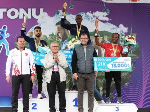 Uluslararası Kayseri Yarı Maratonu Tamamlandı