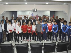 Ağrı’da Amatör Spor Haftası Kapanış Töreni Yapıldı