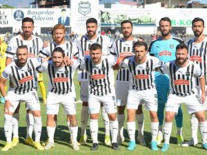 Tff 2. Lig: Nazilli Belediyespor: 2 - Bayburt Özel İ̇dare: 0