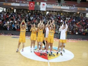 Kadınlar Basketbol Süper Ligi: Melikgazi Kayseri Basketbol: 71 - Beşiktaş: 69